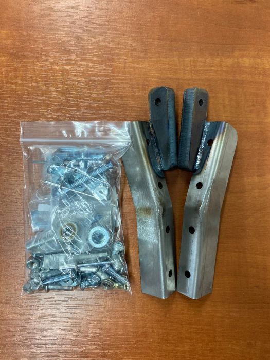 Toylander 3/90 windscreen hinges and fixings (pair)